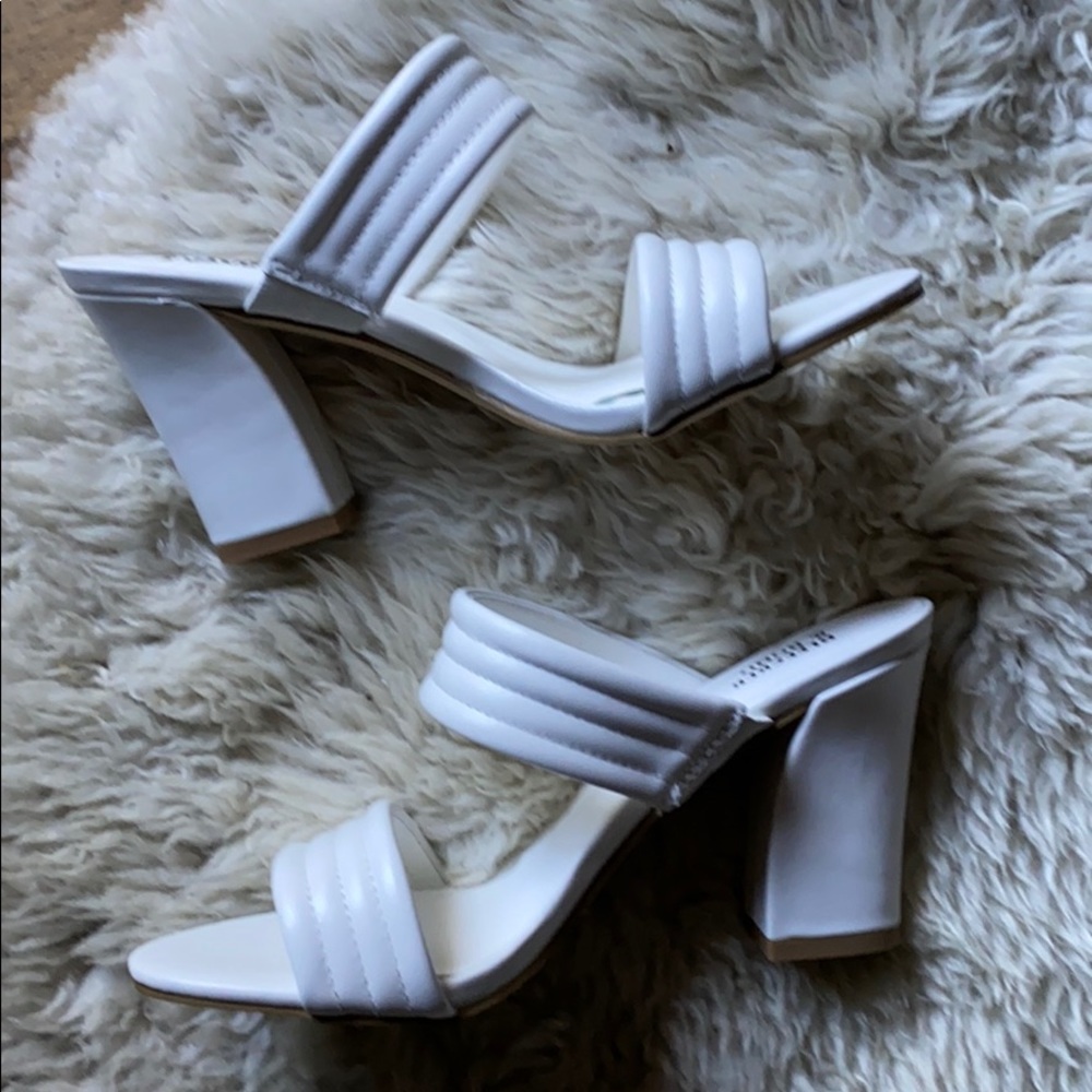 Bleecker & Bond Size 7 Leather White Strappy Heel